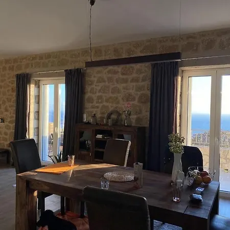 Rapunzel's Tower Mani Βίλα *