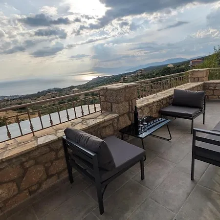 Βίλα Rapunzel's Tower Mani *