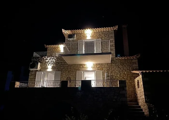 Rapunzel's Tower Mani