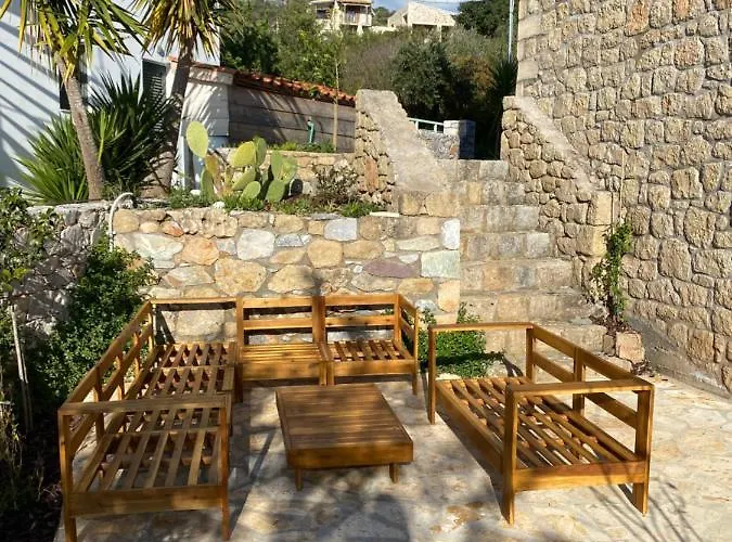 Rapunzel's Tower Mani *