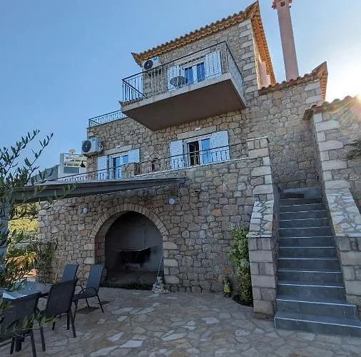 Rapunzel's Tower Mani *