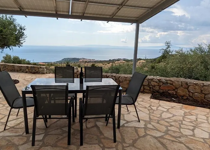 ヴィラ Rapunzel's Tower Mani *