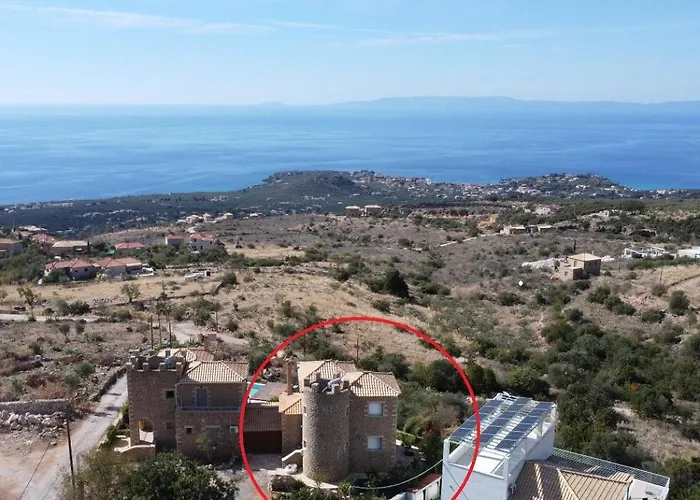 Willa Rapunzel's Tower Mani *